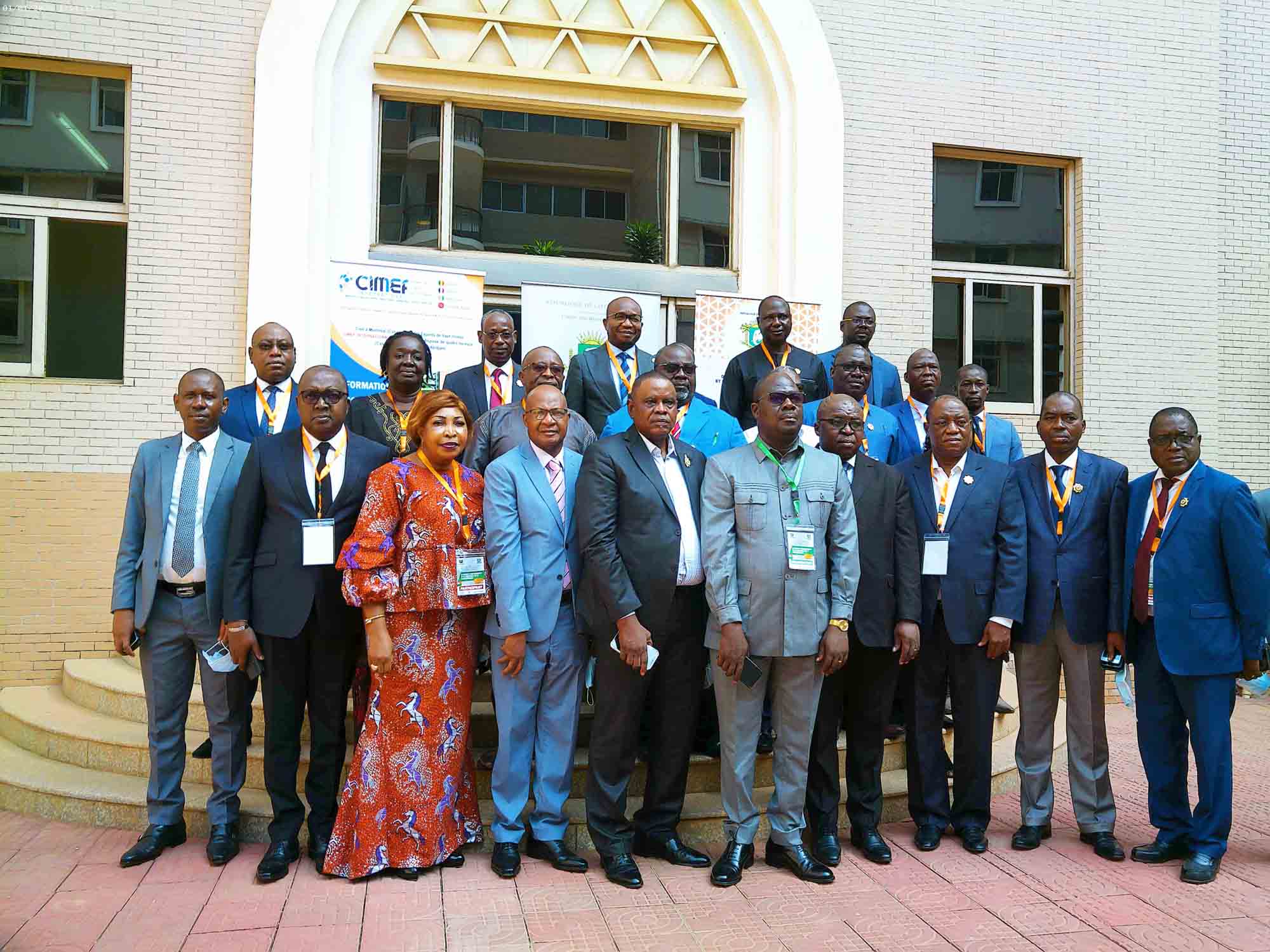 FinTech et Transformation digitale dans les services financiers : du paiement classique au paiement numérique.