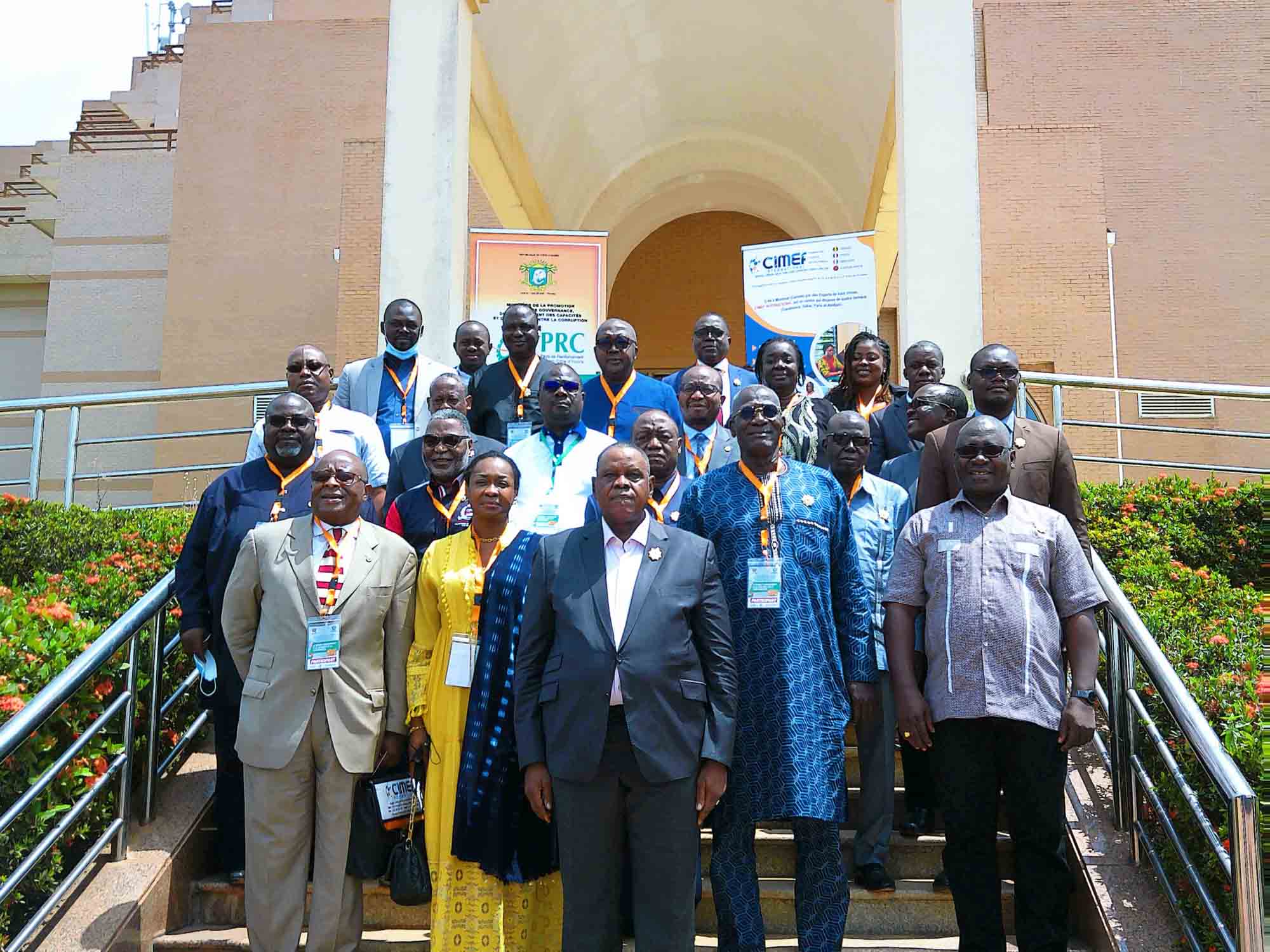 Management et gestion d'un site d'exploitation : la maitrise du minage, de l'extraction et des nouvelles évolutions technologiques et règlementaires