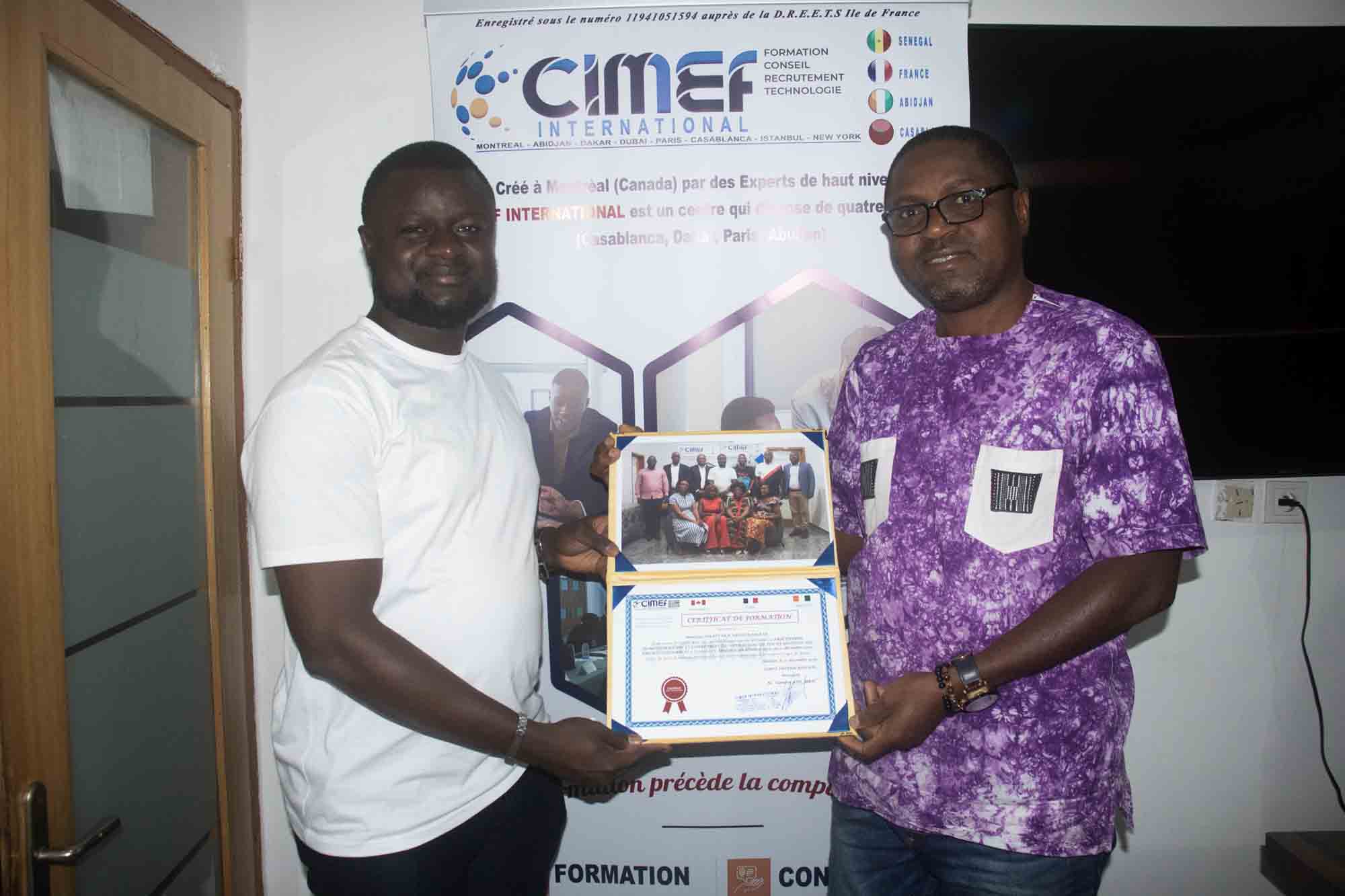 L'étude des risques de mouvements de terrains liés aux travaux miniers en souterrain et à ciel ouvert